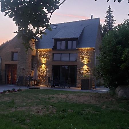 Maison D'Hote Avec Sauna Et Jacuzzi A La Campagne Les Portes du Coglais Exteriör bild